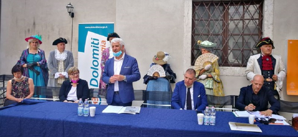 La città di velluto non si ferma, Ala rilancia anche con la musica